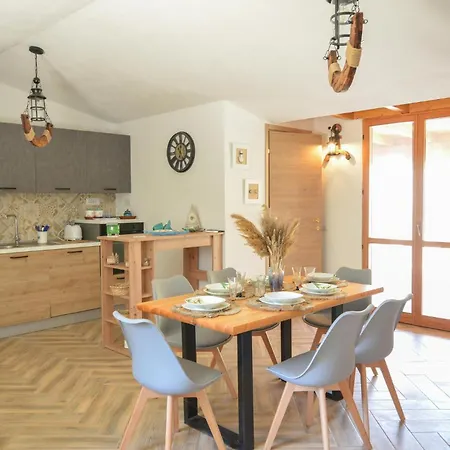 Tatil Evi Front In Solanas, Sinnai With Wifi *