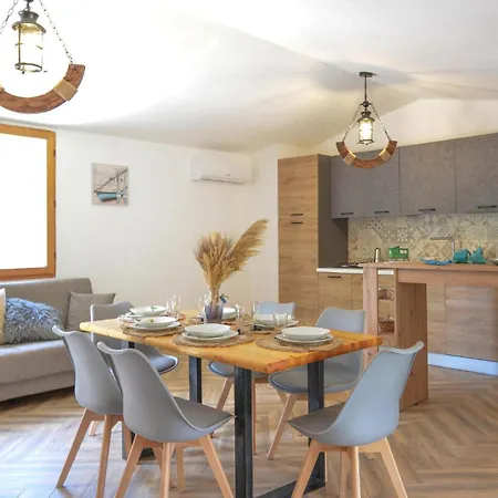 Front In Solanas, Sinnai With Wifi * Solanas (Cagliari)