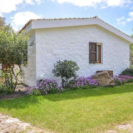 Front In Solanas, Sinnai With Wifi Tatil Evi