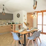 Сasa de vacaciones Front In Solanas, Sinnai With Wifi *